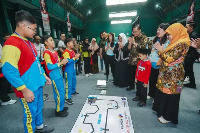 Murid SD dan MI di Kudus mempraktikkan pembelajaran berpikir komputasional