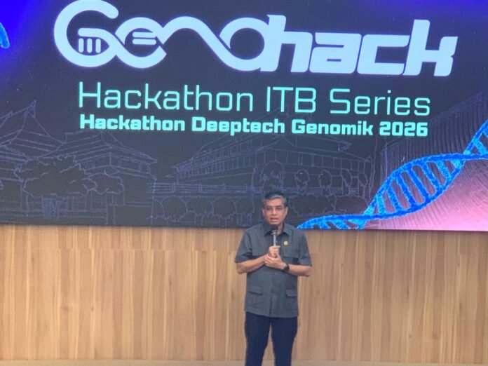 Peserta dan penyelenggara Grand Final Genohack 2026 di kampus ITB