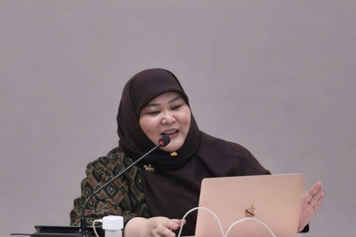 Guru Besar UIN Jakarta Maila Dinia Husni Rahiem