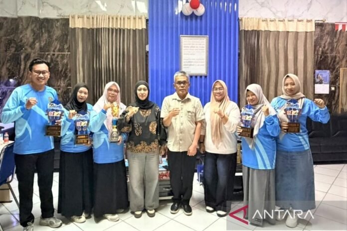 Enam guru dan kepala sekolah Barito Utara penerima penghargaan tingkat Kalimantan Tengah