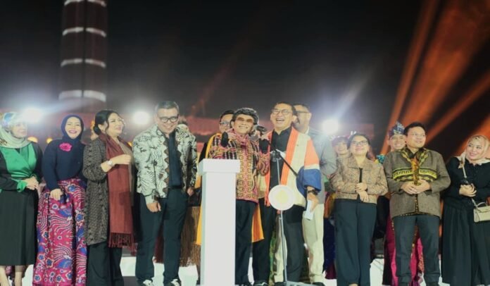 Menteri Kebudayaan Fadli Zon bersama Rhoma Irama pada peringatan Hari Kebudayaan 2026