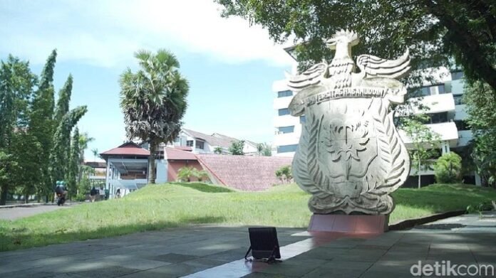 Gedung kampus Universitas Hasanuddin di Makassar