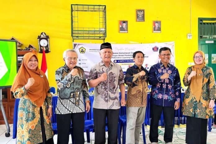Pelatihan Universitas Bengkulu bagi guru SMP tentang pembelajaran karakter