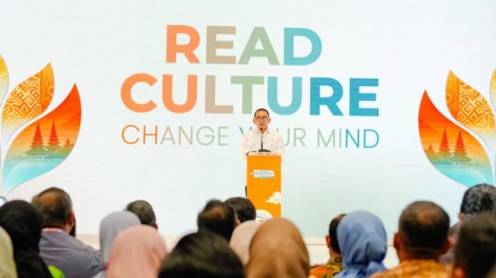 Menteri Kebudayaan pada pembukaan Indonesia International Book Fair 2026