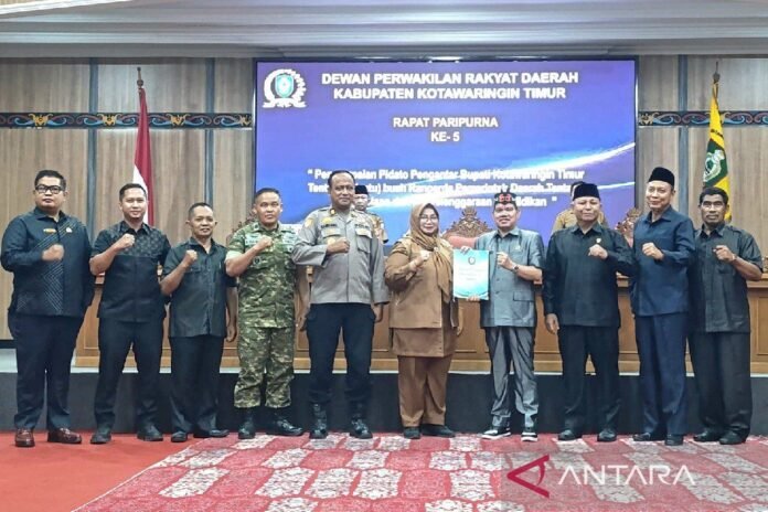 Wakil Bupati Kotawaringin Timur menyampaikan Raperda Pendidikan