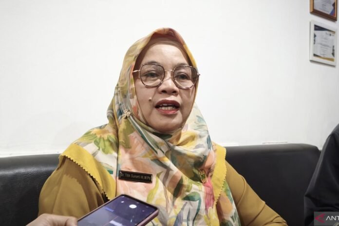 Titik Sunarti Widyaningsih menjelaskan penguatan daya kritis siswa di era AI